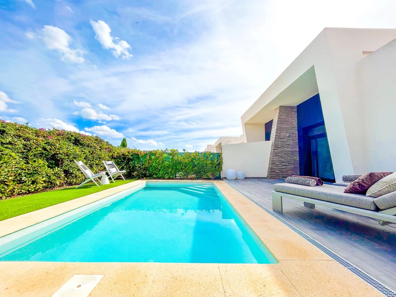 3 Bedroom Villa for Sale in Algorfa, Alicante - Image 2