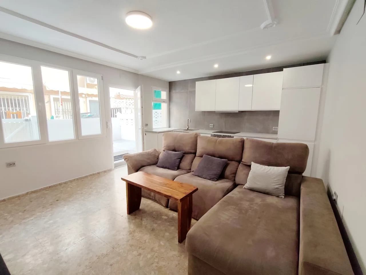 2 Bedroom Apartment for Sale in La Mata, Alicante - Image 8