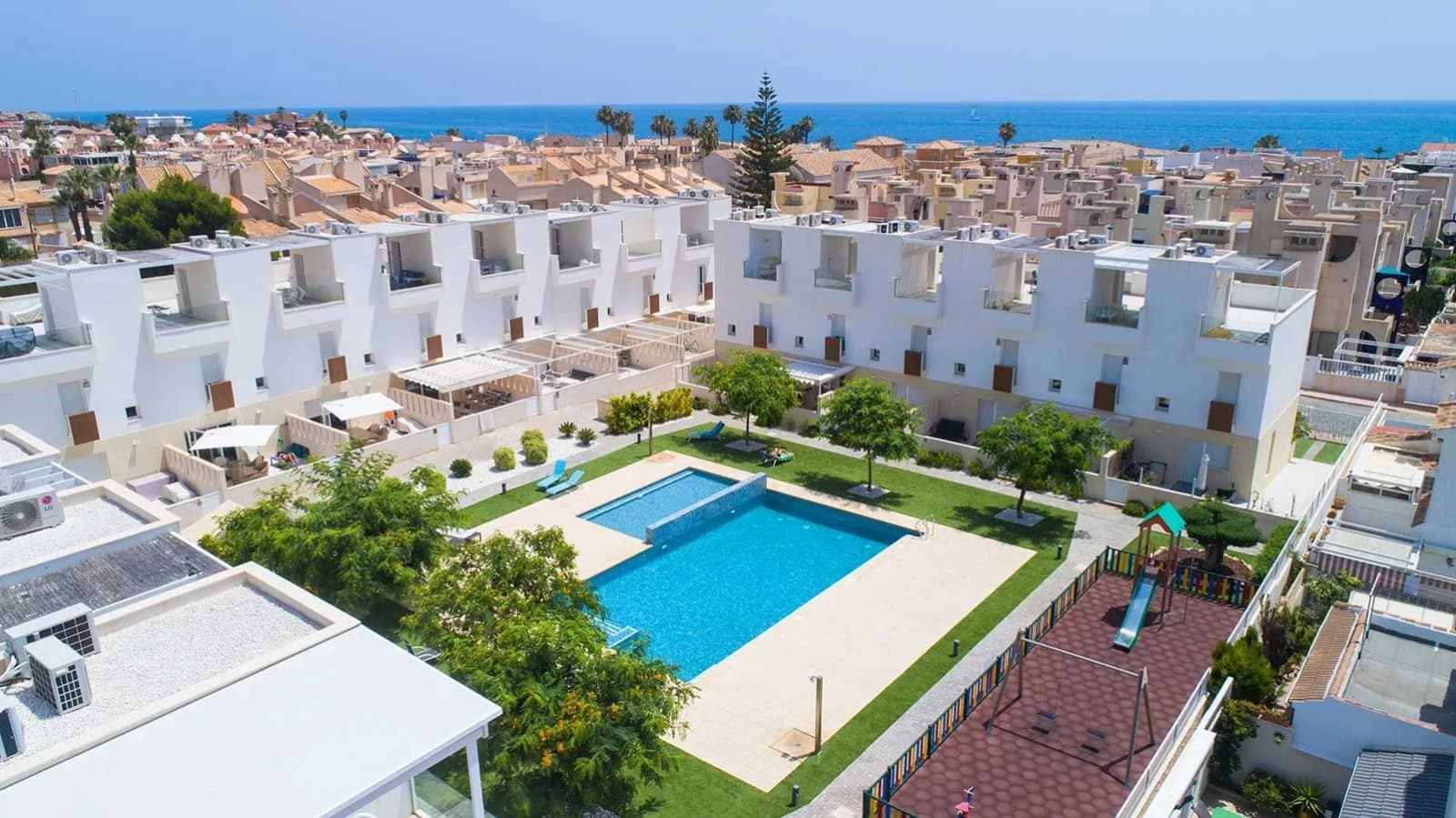 Town House In Torrevieja