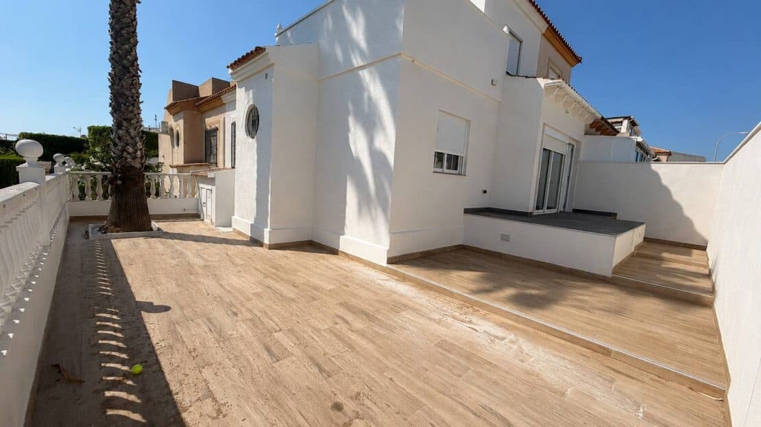 Reformed Property In Los Altos