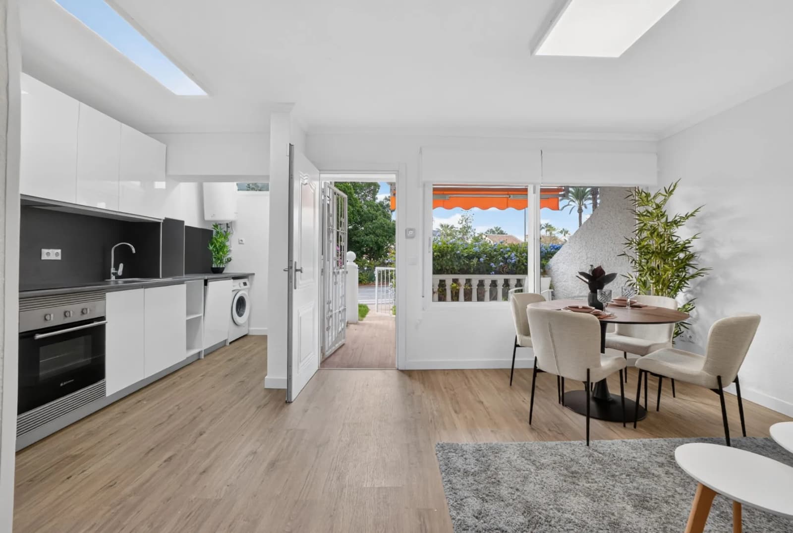 Townhouse de 2 dormitorios en venta en Villamartín, Alicante - Image 6