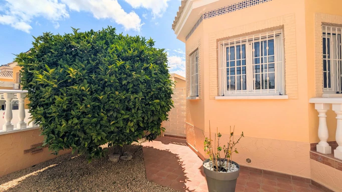 Detached Villa In Lo Crispin - Image 8