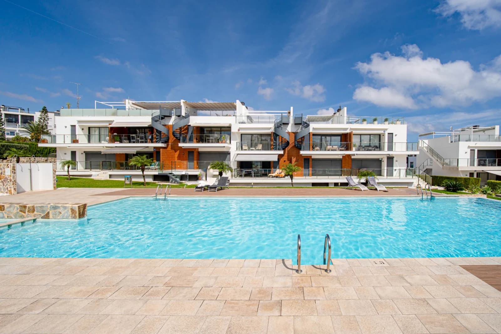 Apartament In Punta Prima - Image 4