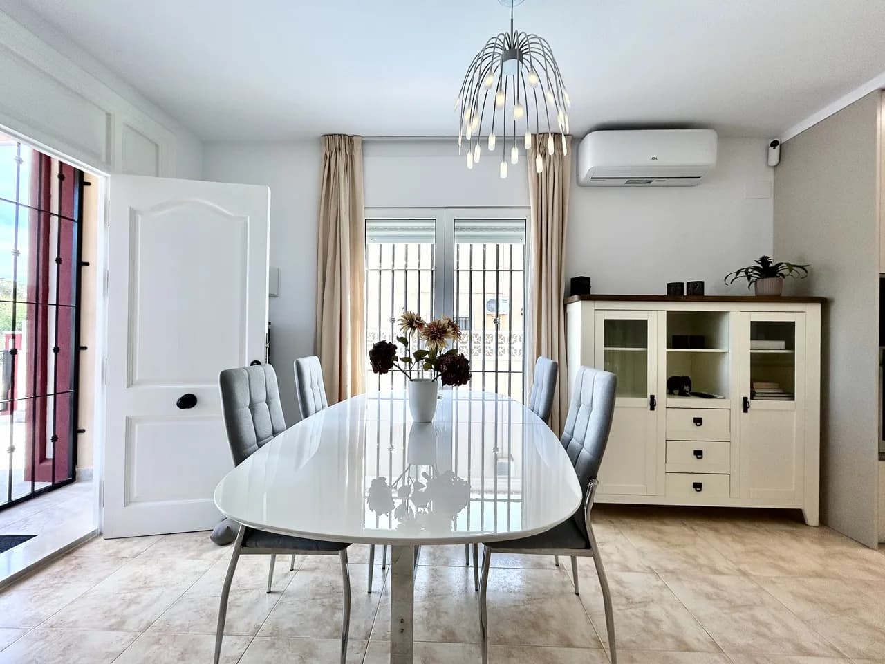 Townhouse de 3 dormitorios en venta en Dehesa De Campoamor, Alicante - Image 4