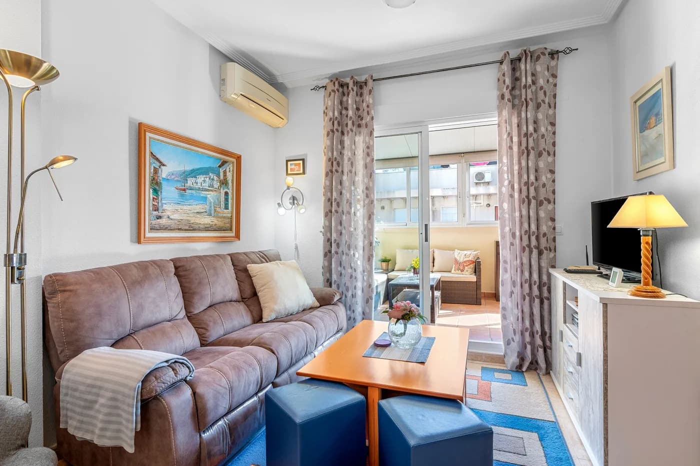Apartment de 2 dormitorios en venta en Torrevieja, Alicante