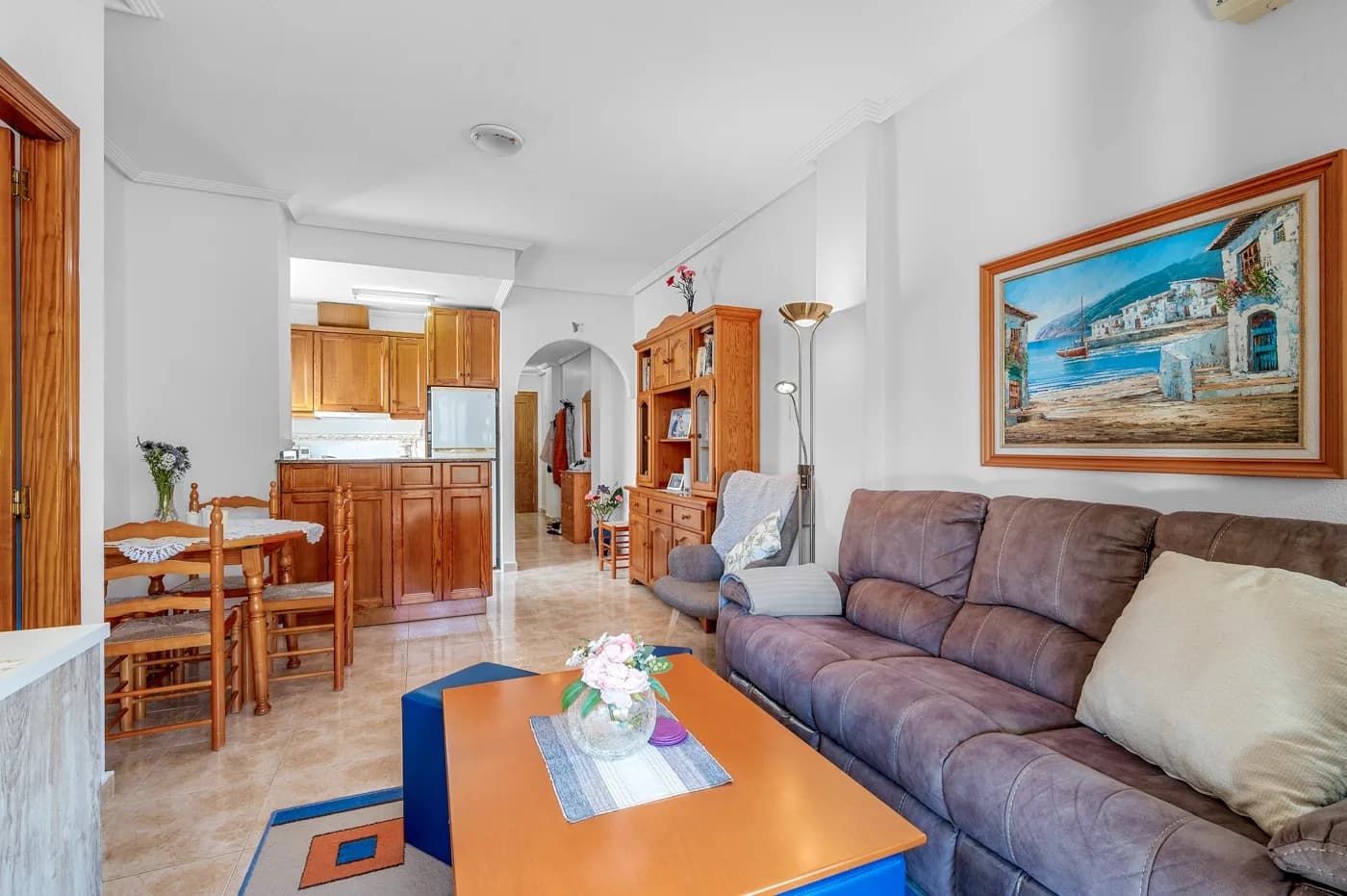 Apartment de 2 dormitorios en venta en Torrevieja, Alicante - Image 4