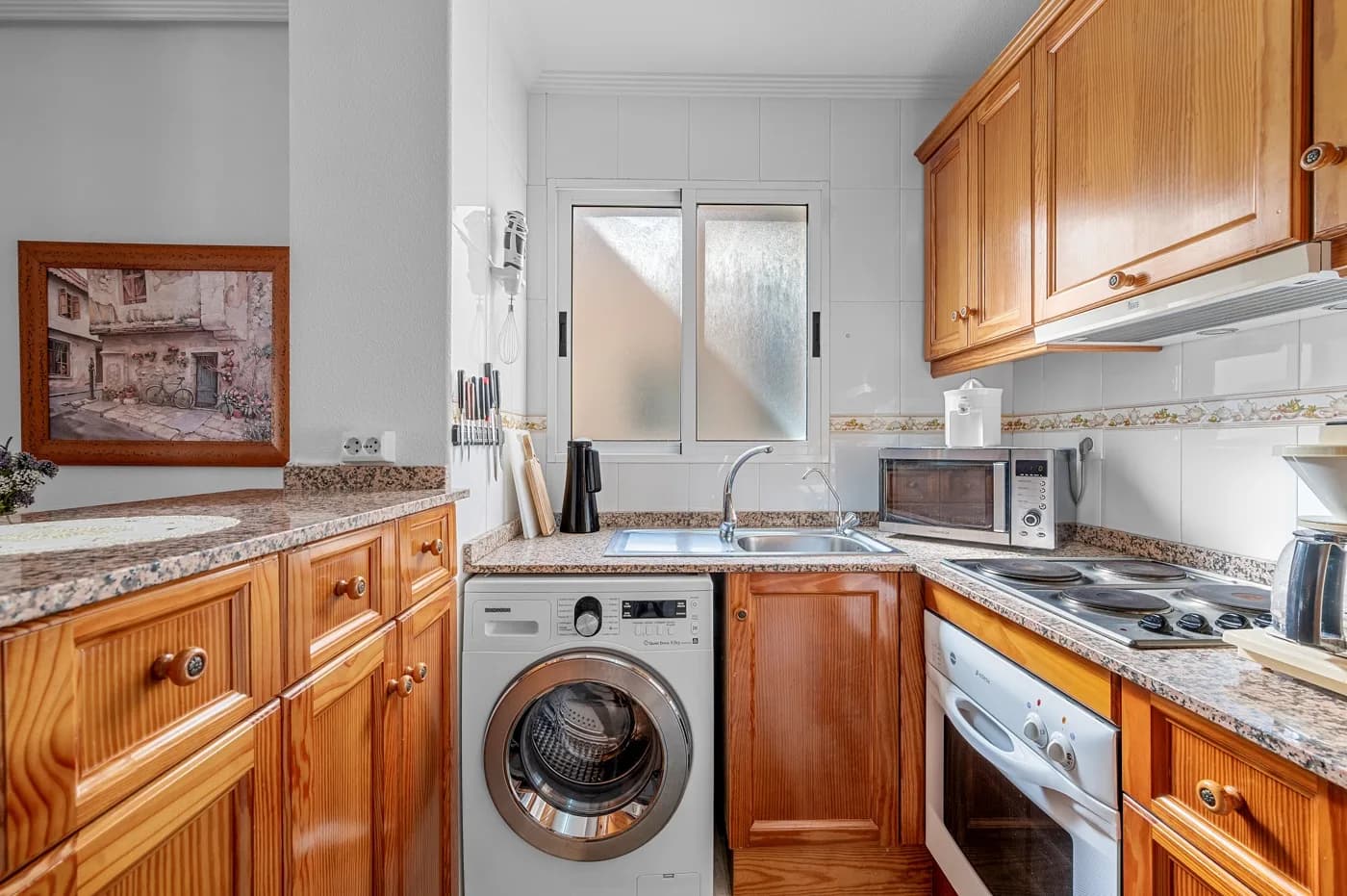 Apartment de 2 dormitorios en venta en Torrevieja, Alicante - Image 9