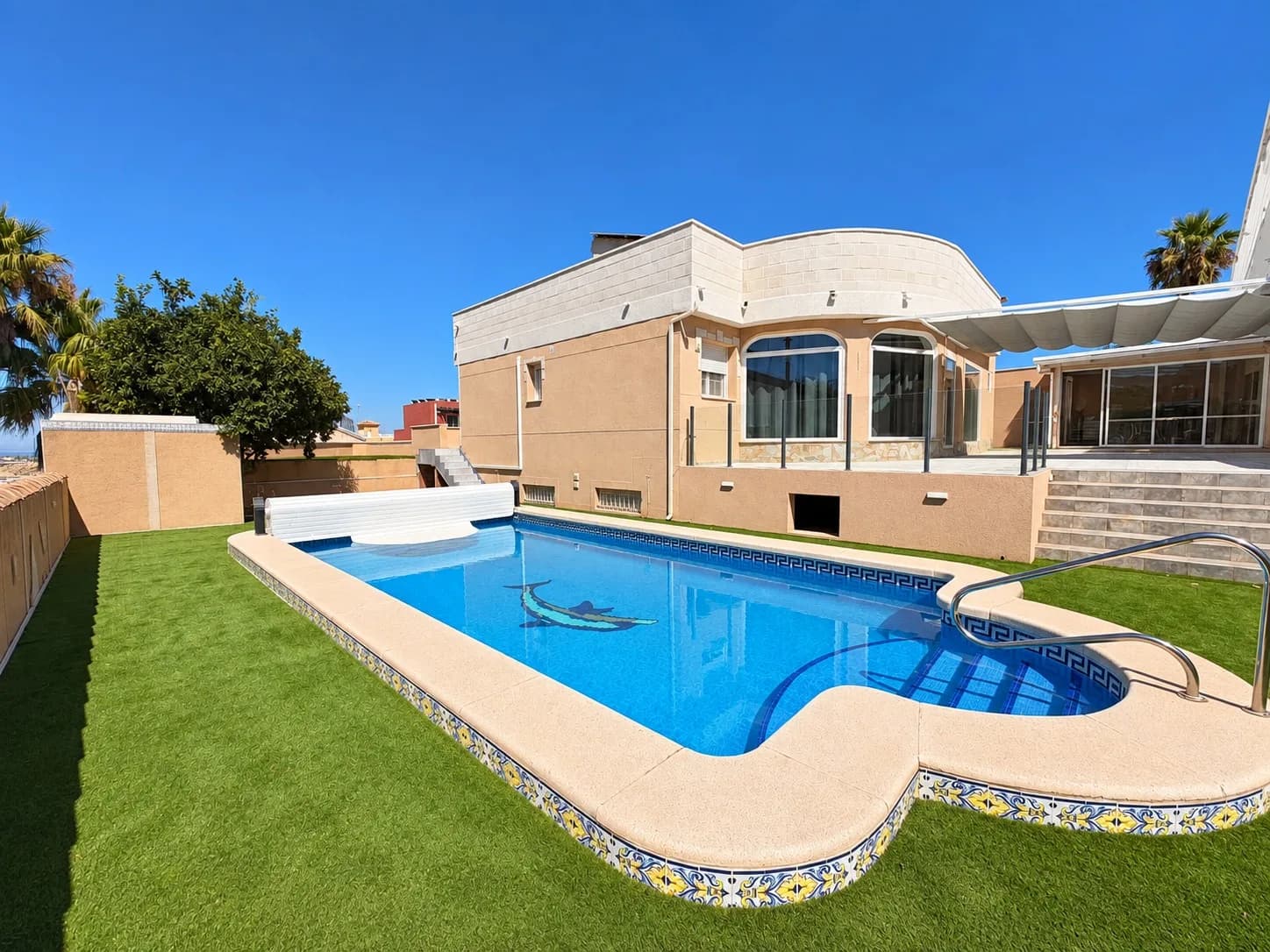 Villa de 6 dormitorios en venta en Ciudad Quesada - Rojales, Alicante