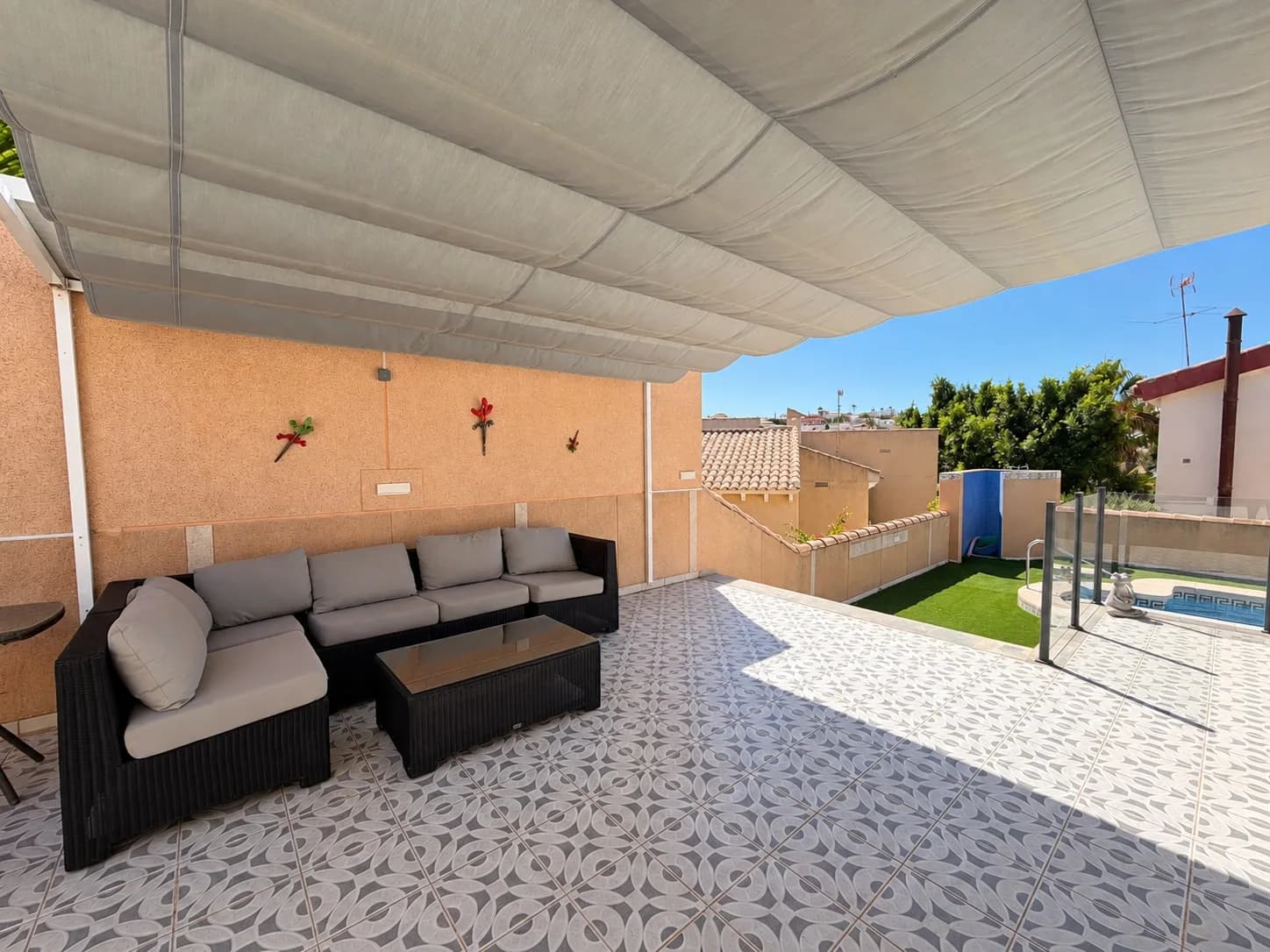 Villa de 6 dormitorios en venta en Ciudad Quesada - Rojales, Alicante - Image 4