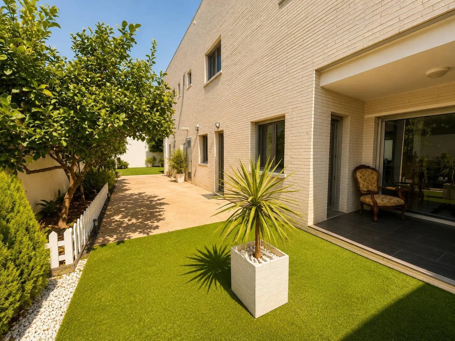 Villa de 5 dormitorios en venta en Torrevieja, Alicante - Image 4