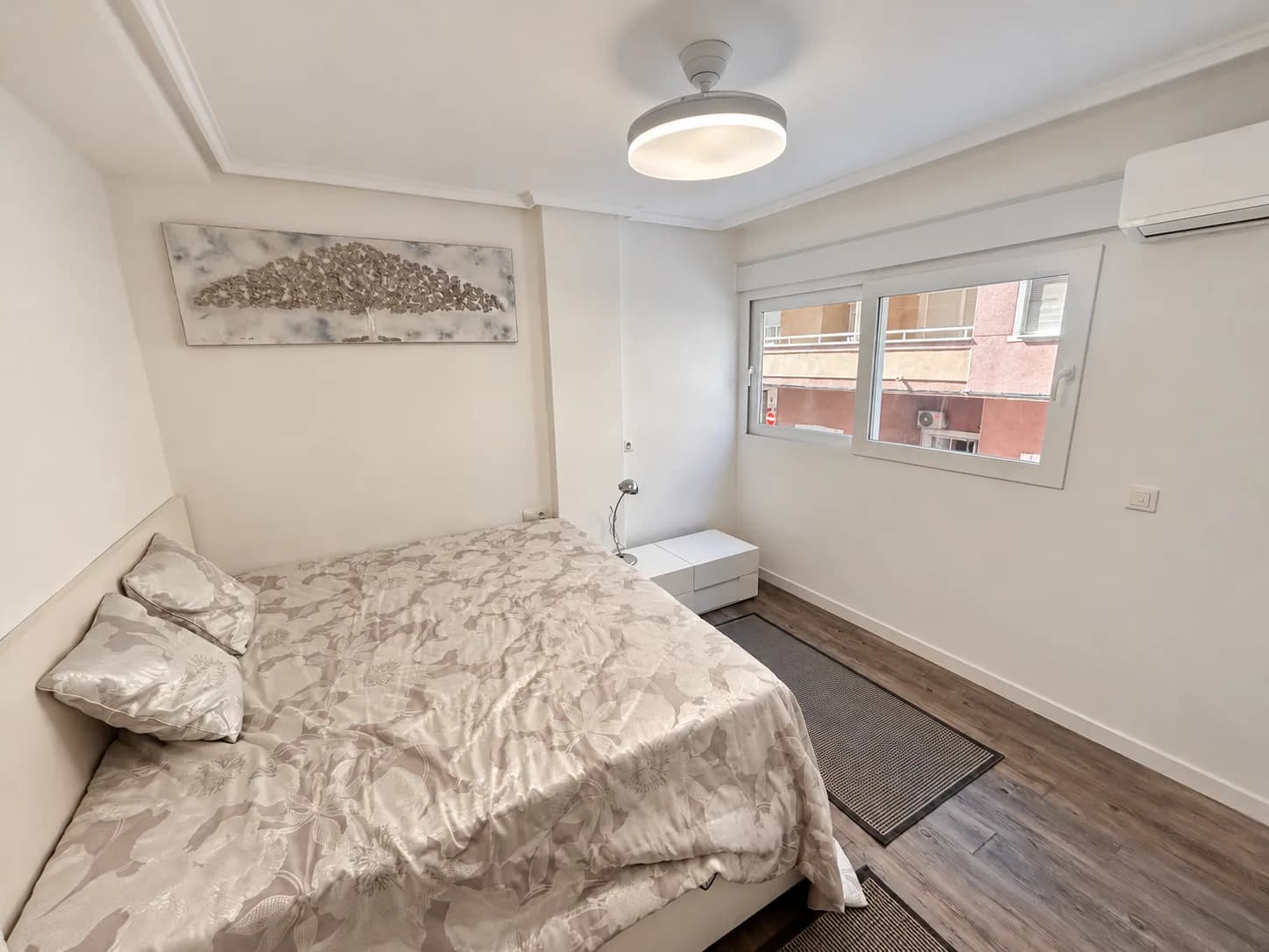 Apartment de 1 dormitorios en venta en Torrevieja, Alicante - Image 8