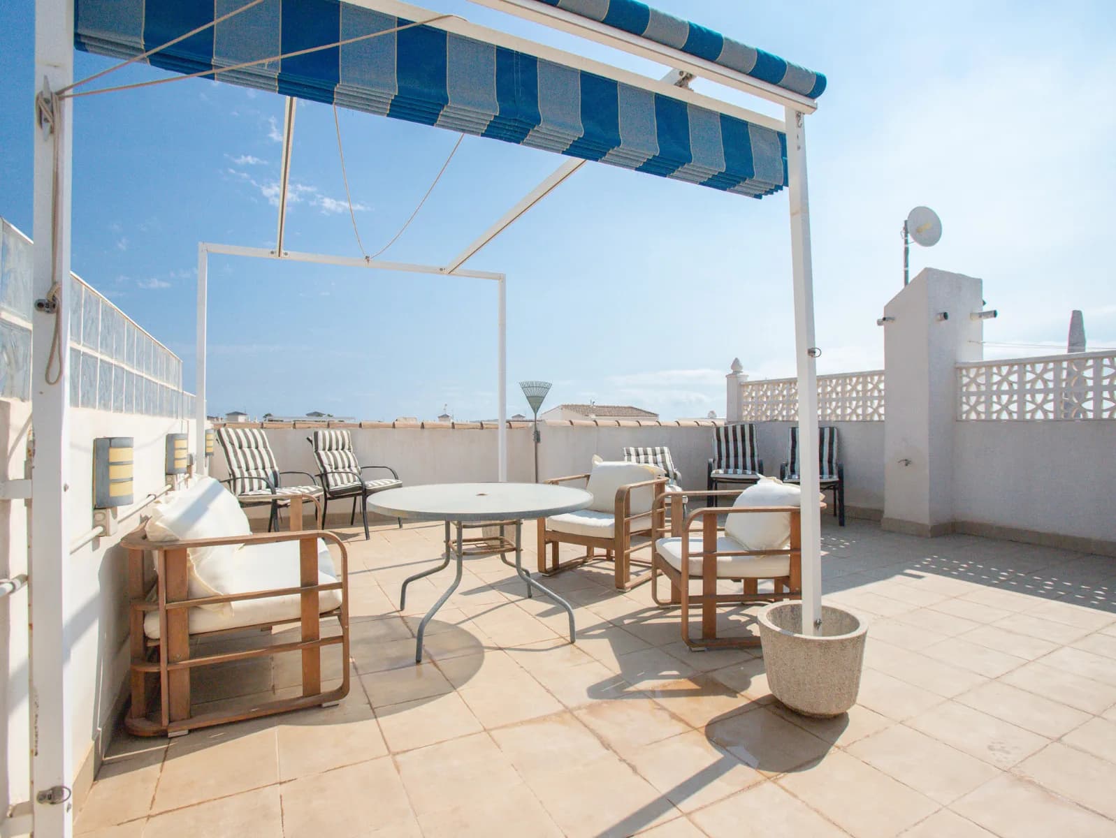 Apartment - Top Floor Apartment In Orihuela Costa