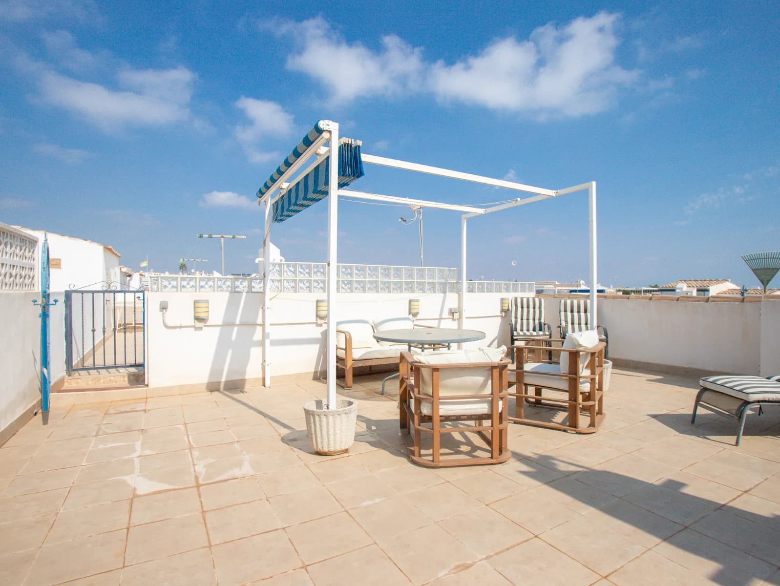 Apartment - Top Floor Apartment In Orihuela Costa - Image 2