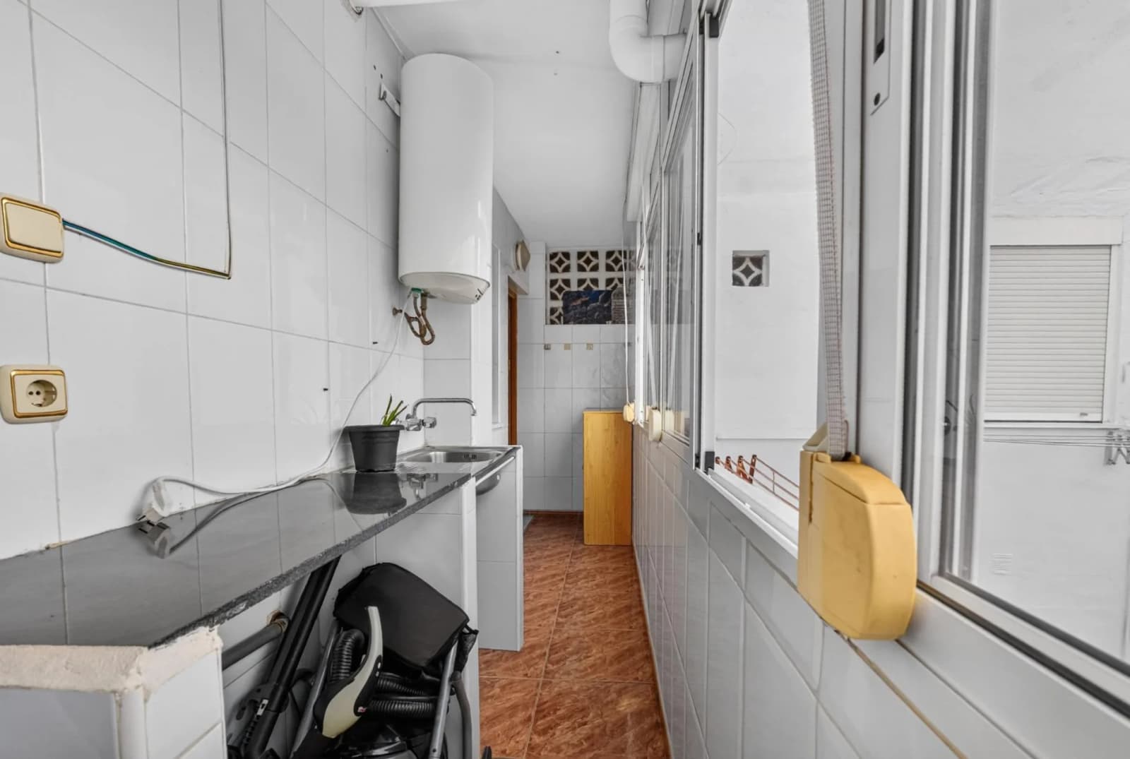 Apartment de 3 dormitorios en venta en Torrevieja, Alicante - Image 8