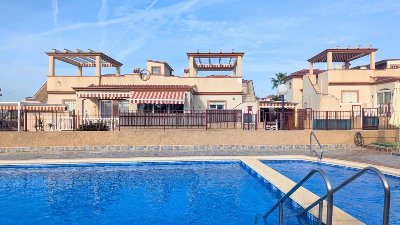 Quad House In San Fulgencio - Image 2