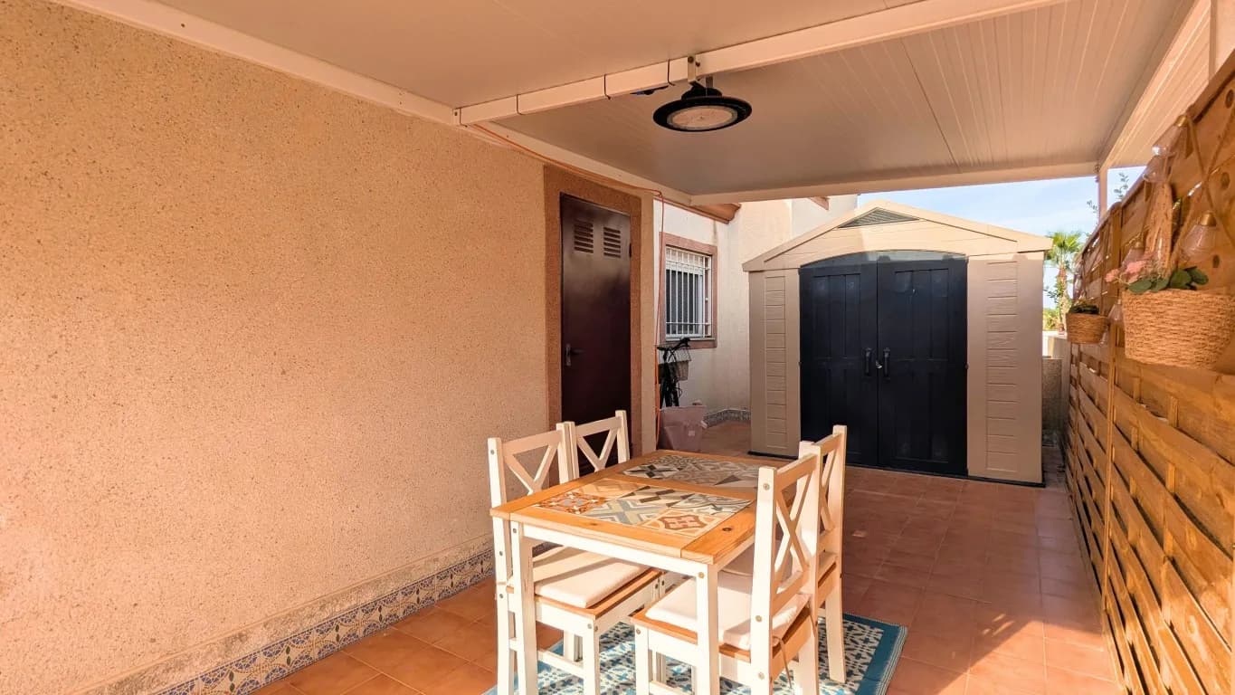 Quad House In San Fulgencio - Image 8