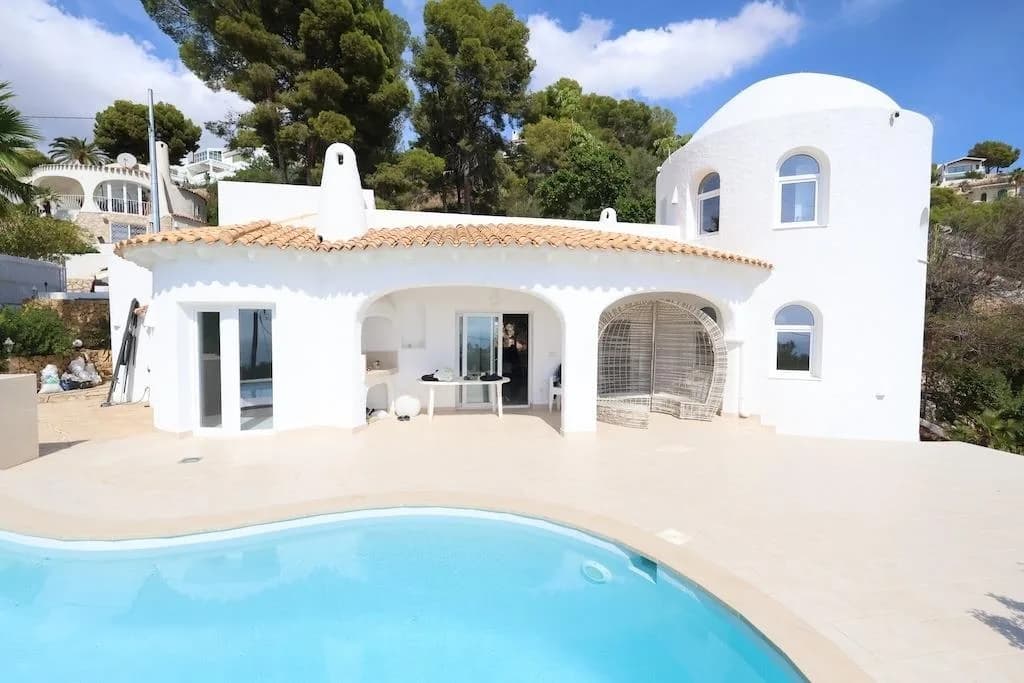 Villa de 3 dormitorios en venta en Altea, Alicante - Image 2
