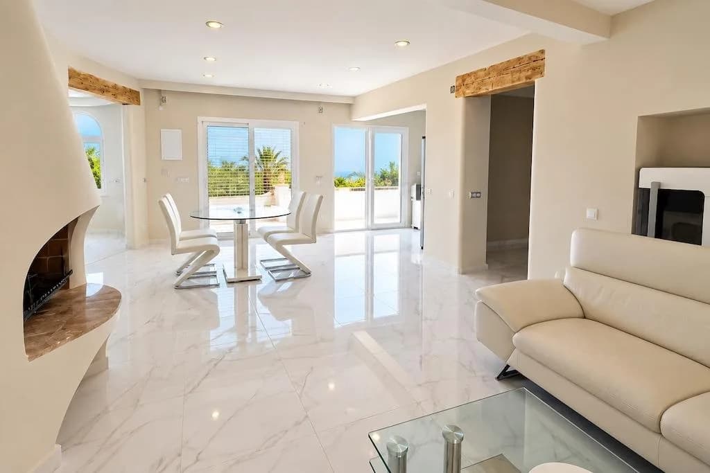 Villa de 3 dormitorios en venta en Altea, Alicante - Image 4