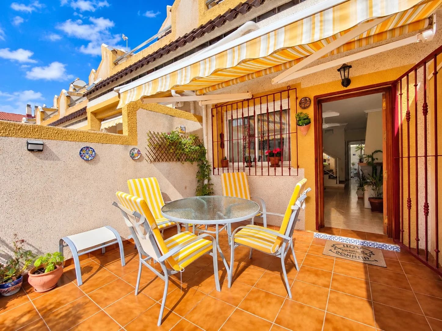 Townhouse de 3 dormitorios en venta en Orihuela Costa, Alicante - Image 4