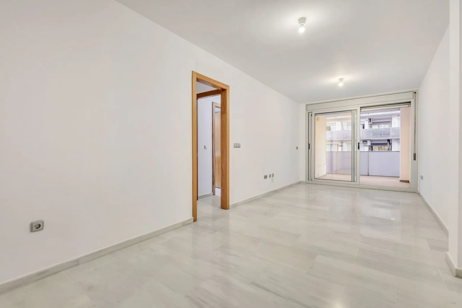 Apartment de 2 dormitorios en venta en Benidorm, Costa Blanca