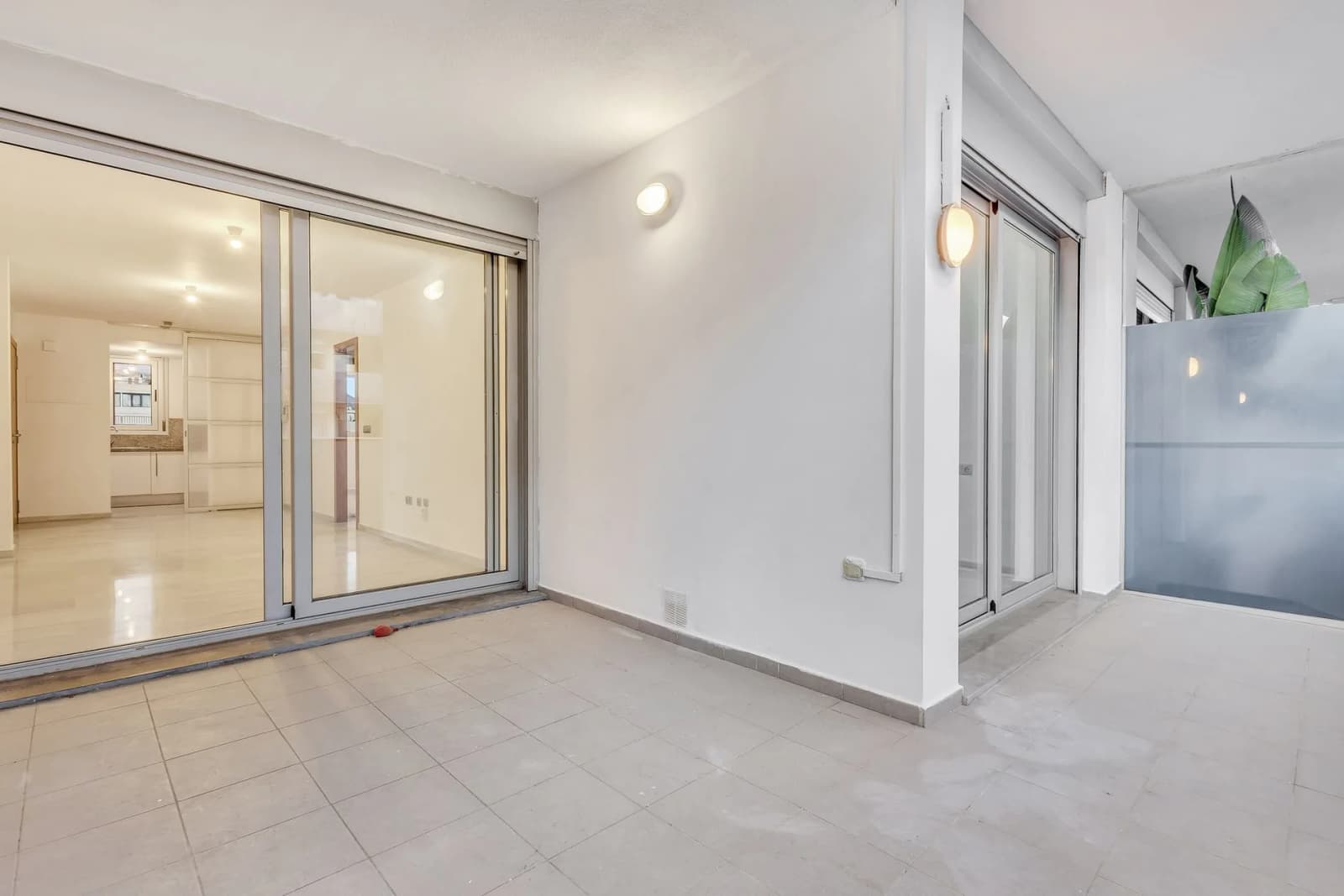 Apartment de 2 dormitorios en venta en Benidorm, Costa Blanca - Image 4