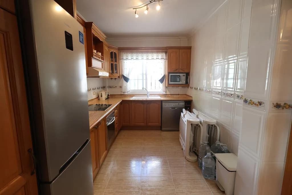 Villa de 3 dormitorios en venta en Orihuela Costa, Alicante - Image 2