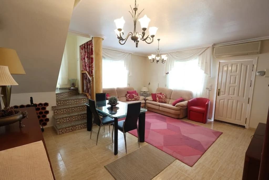Villa de 3 dormitorios en venta en Orihuela Costa, Alicante - Image 5