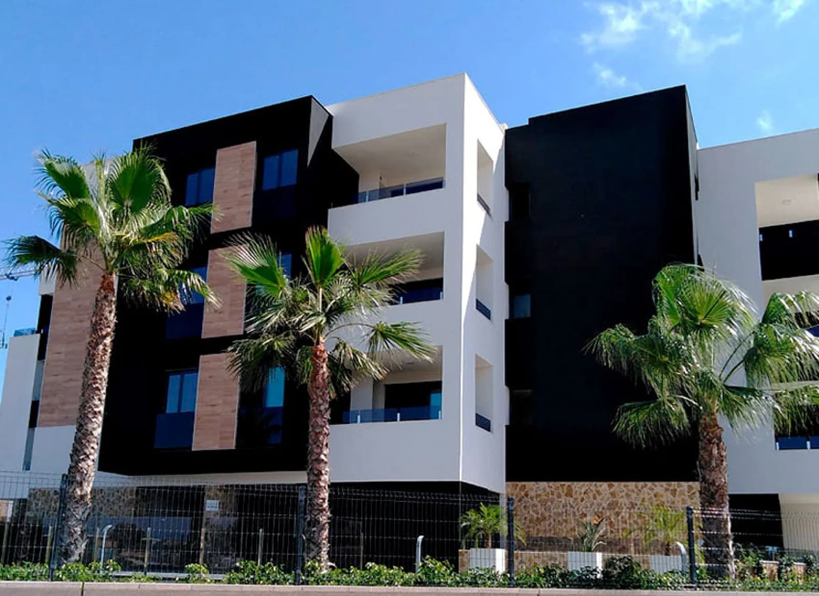 Apartment de 2 dormitorios en venta en Los Altos, Alicante - Image 2