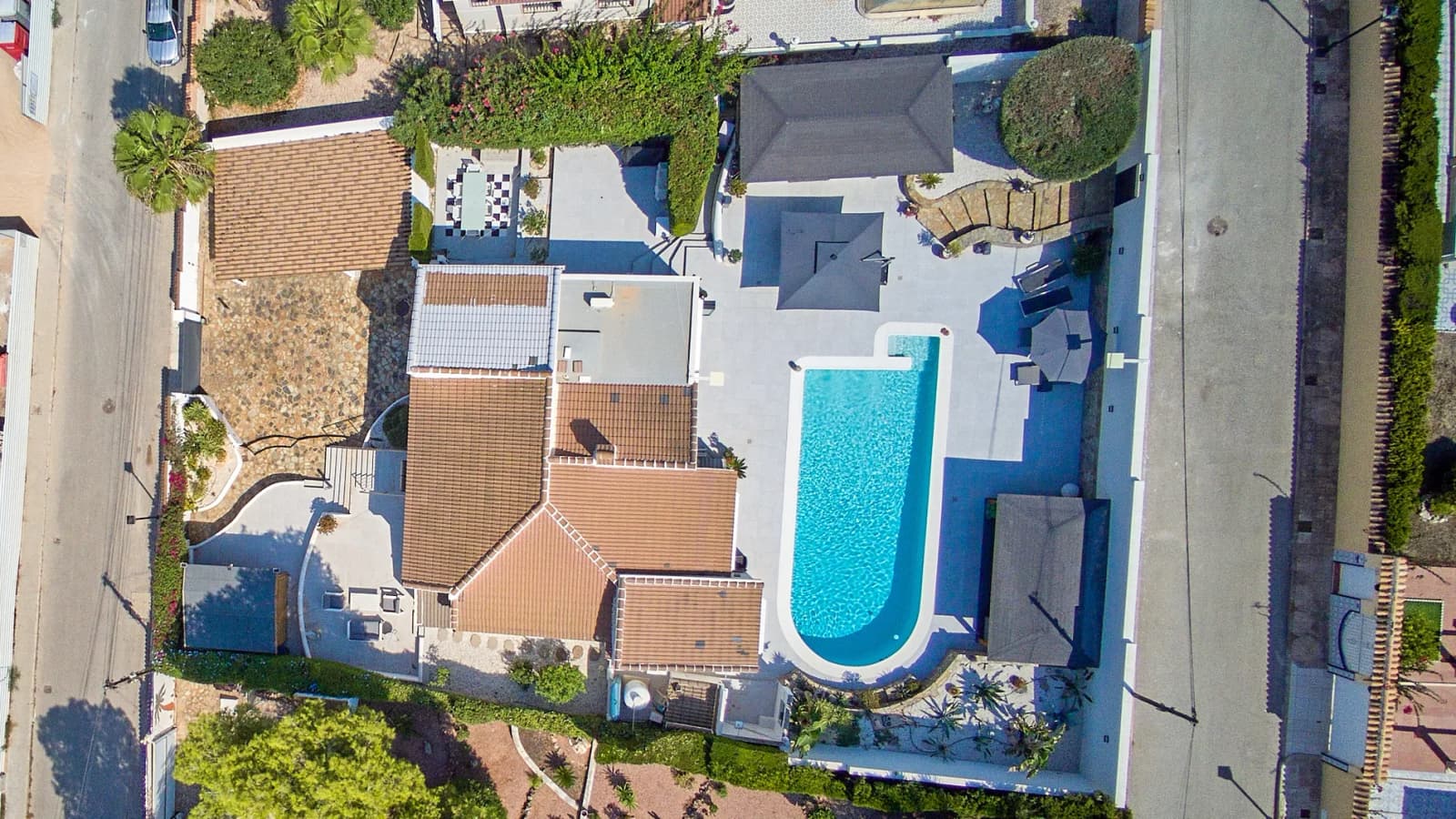 Villa de 3 dormitorios en venta en Orihuela-Costa, Alicante - Image 6