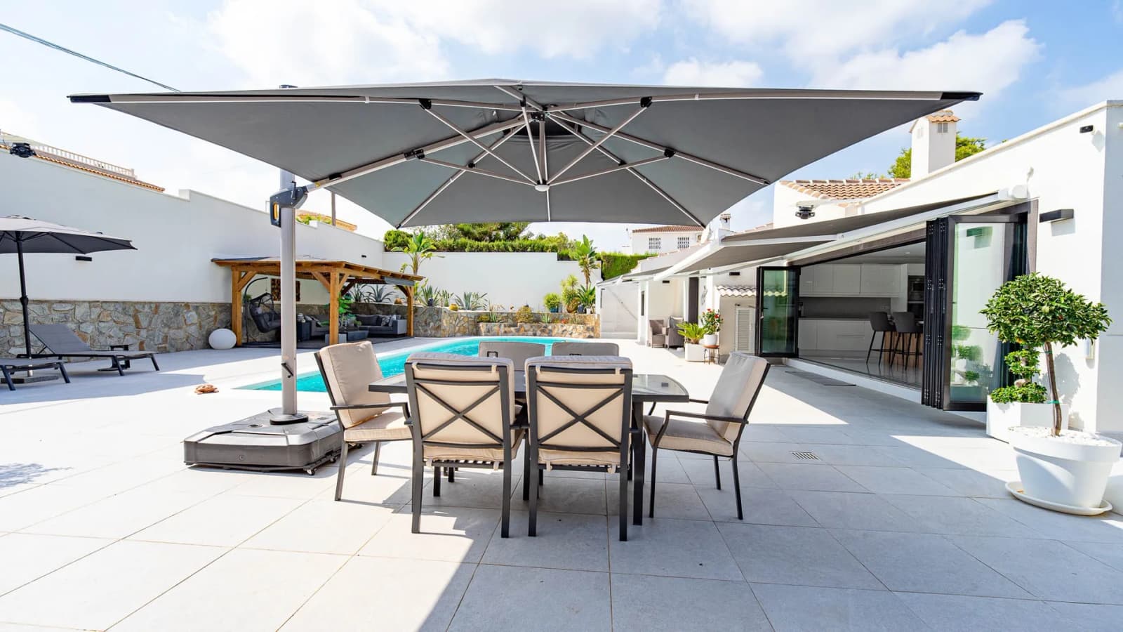 Villa de 3 dormitorios en venta en Orihuela-Costa, Alicante - Image 7