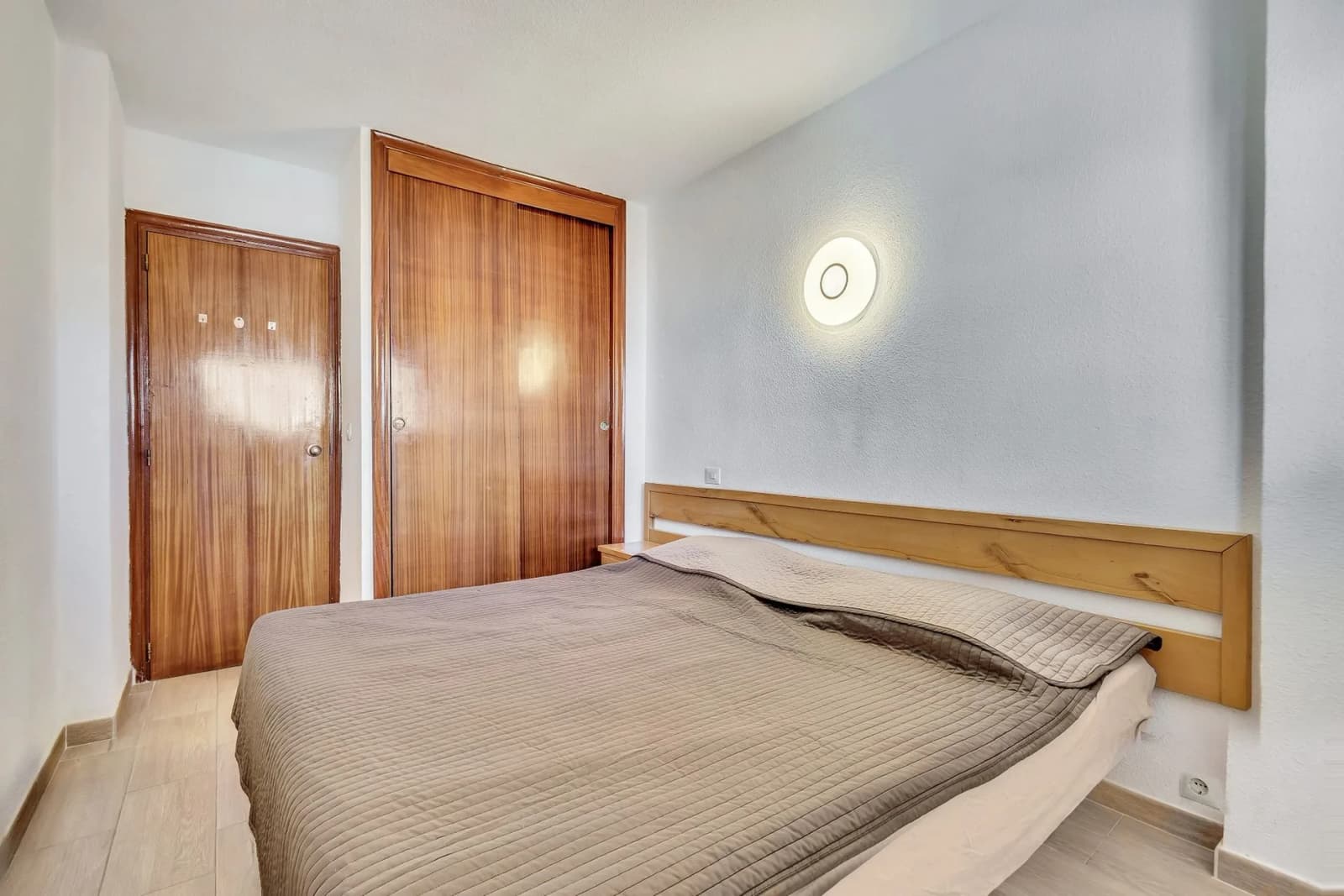Apartment de 1 dormitorios en venta en Benidorm, Costa Blanca - Image 9