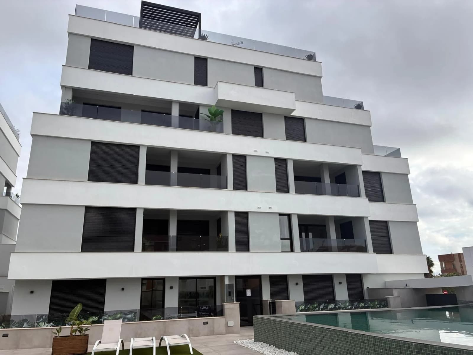 Apartment de 3 dormitorios en venta en San Pedro del Pinatar, Alicante - Image 2
