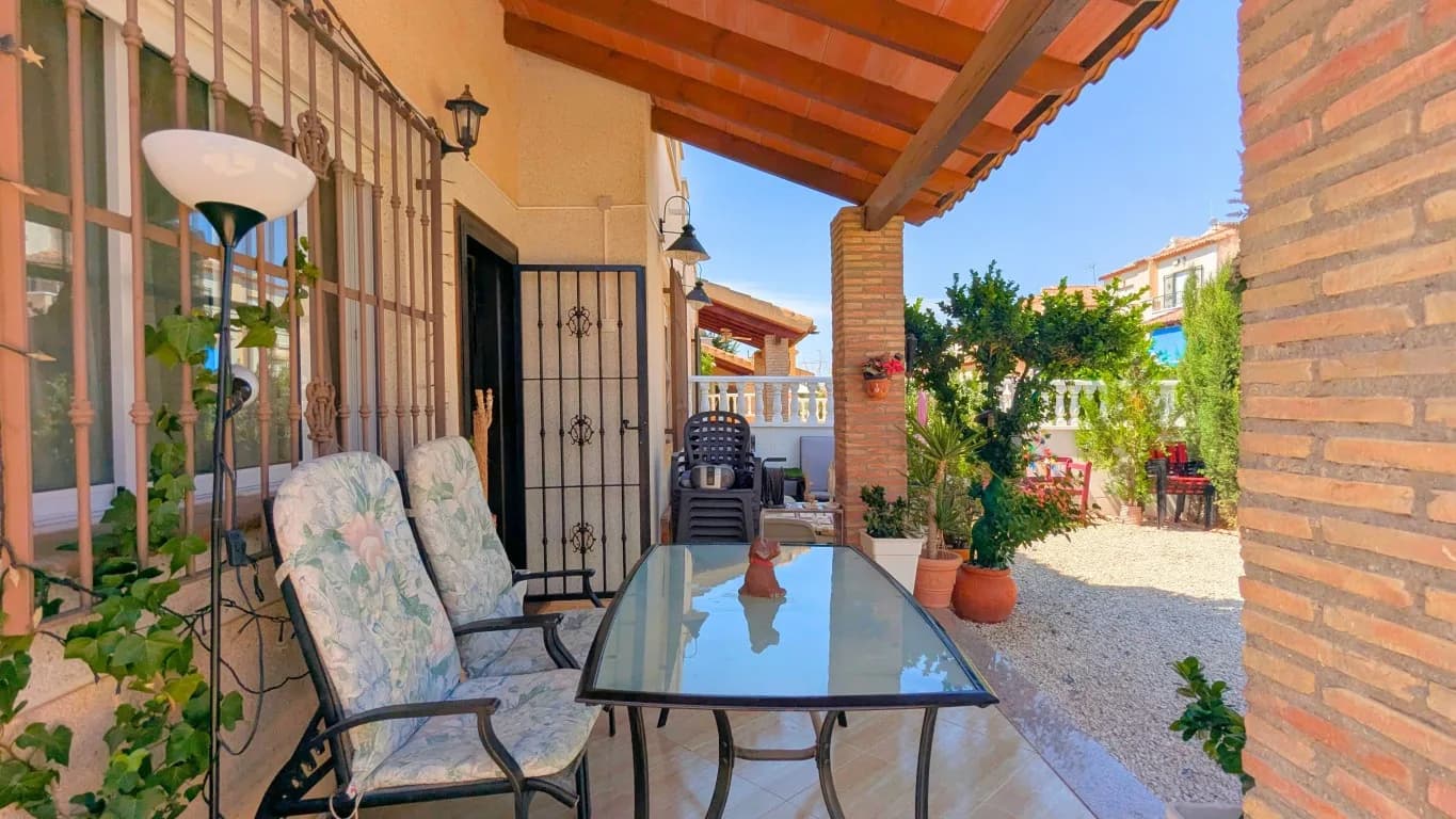 Quad House In Lo Crispin - Image 4