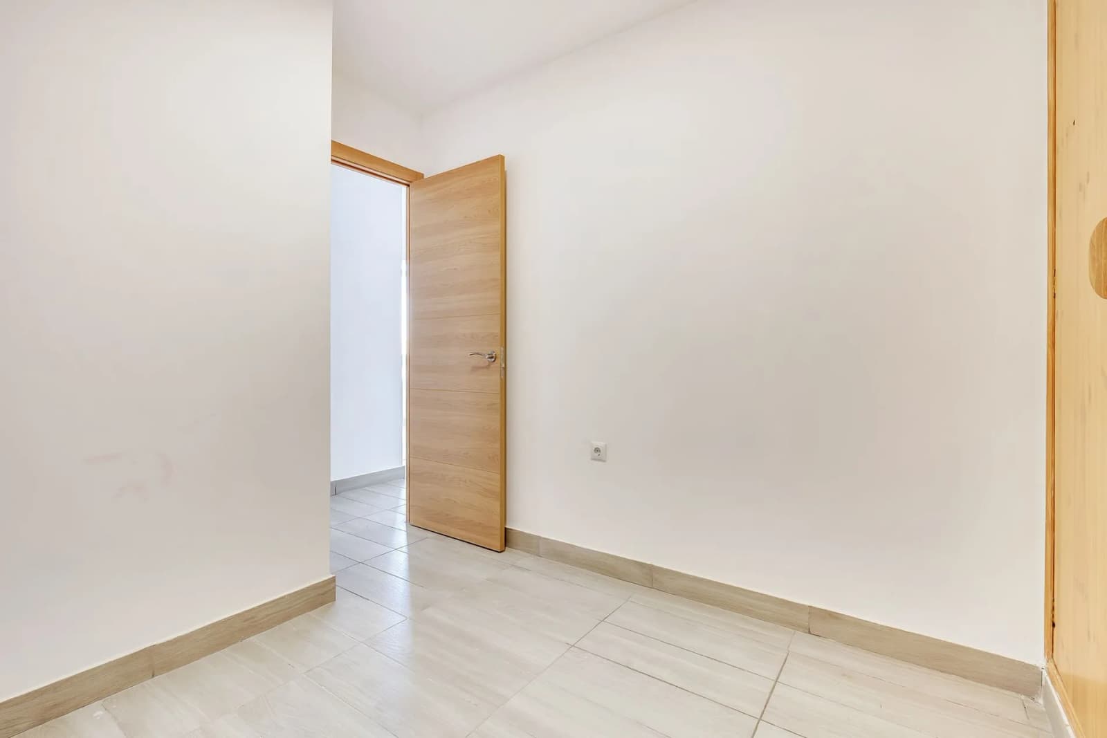 Apartment de 2 dormitorios en venta en Torrevieja, Costa Blanca - Image 9