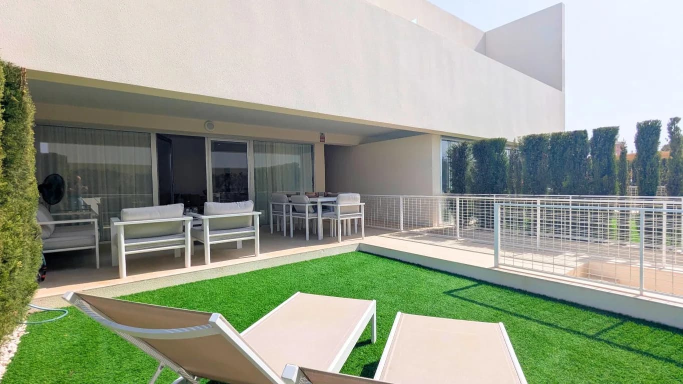 Apartment de 2 dormitorios en venta en Los Balcones, Alicante - Image 3