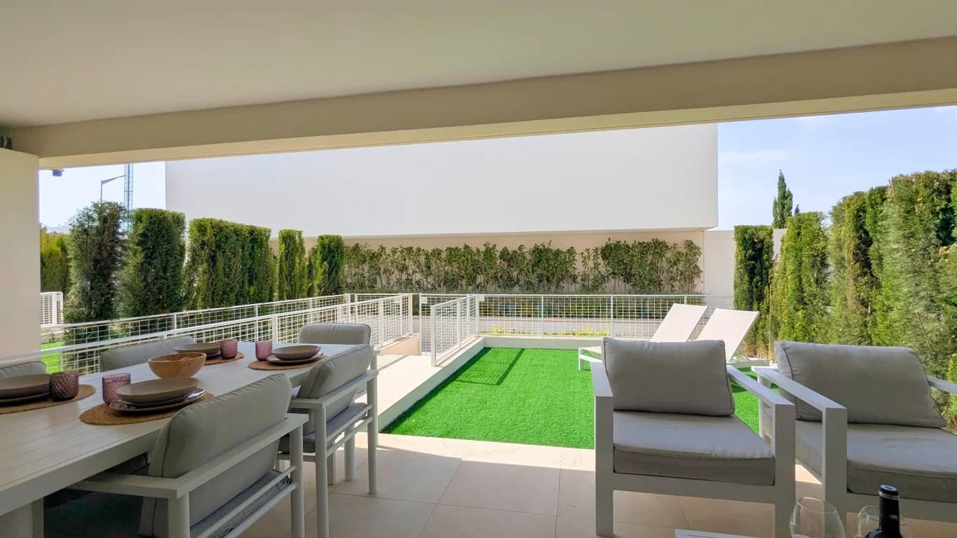 Apartment de 2 dormitorios en venta en Los Balcones, Alicante - Image 6