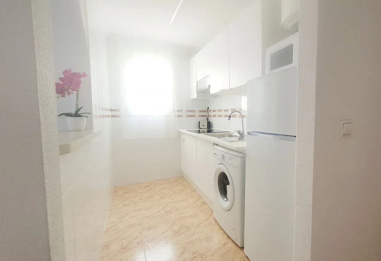 Apartment de 1 dormitorios en venta en Torrevieja, Costa Blanca - Image 7