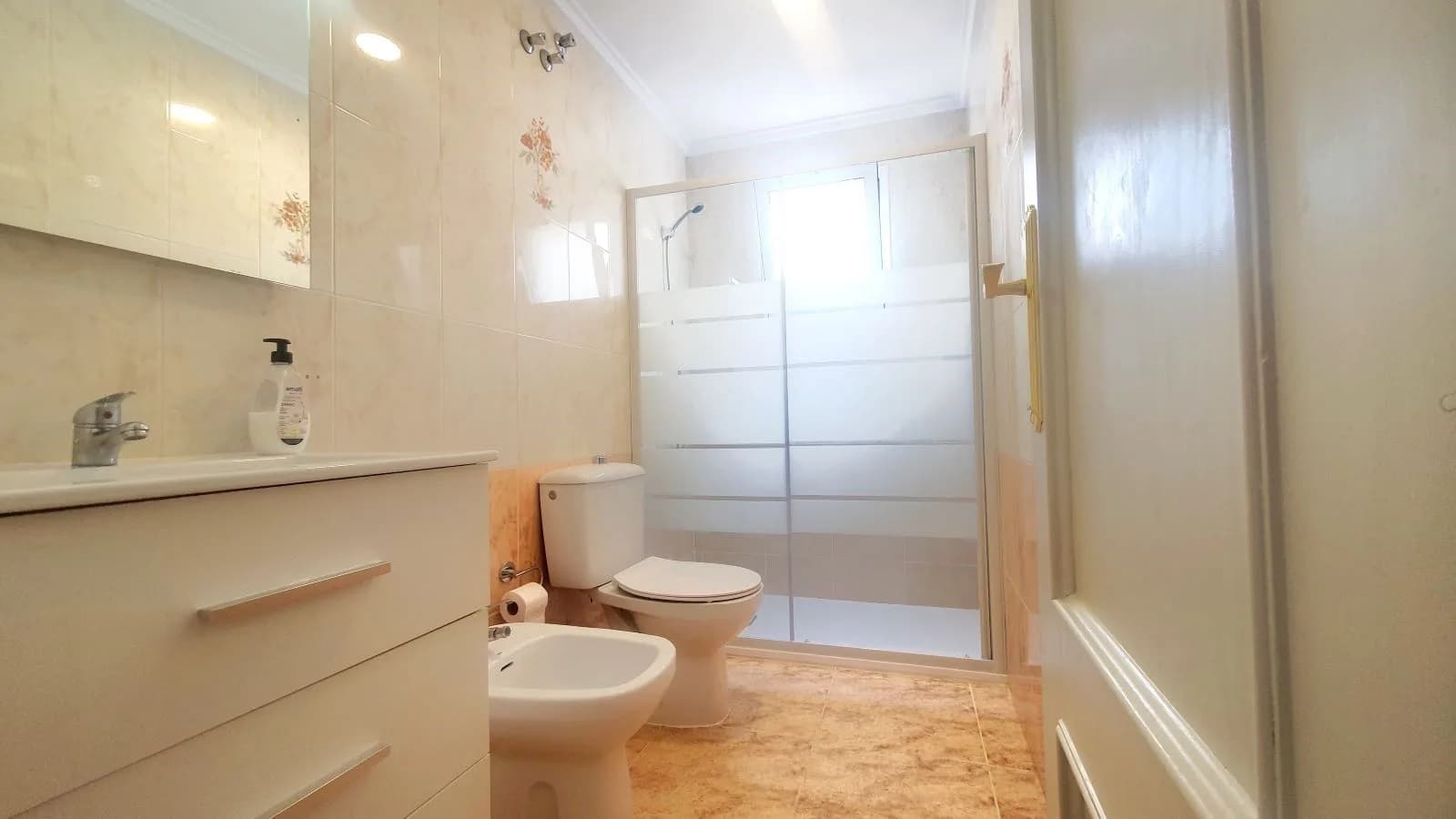 Apartment de 1 dormitorios en venta en Torrevieja, Costa Blanca - Image 9