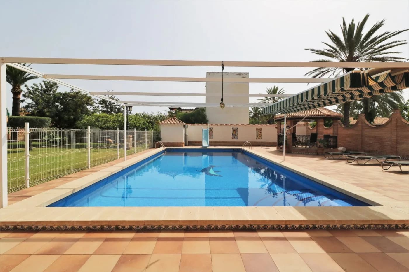 Villa de 8 dormitorios en venta en Orihuela Costa, Alicante - Image 2