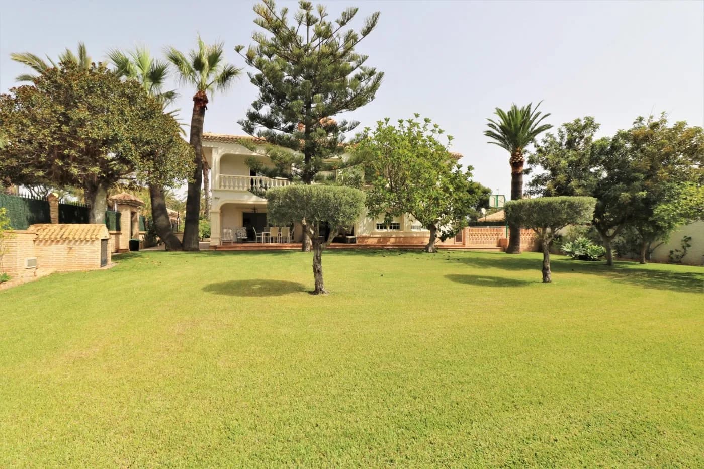 Villa de 8 dormitorios en venta en Orihuela Costa, Alicante - Image 9
