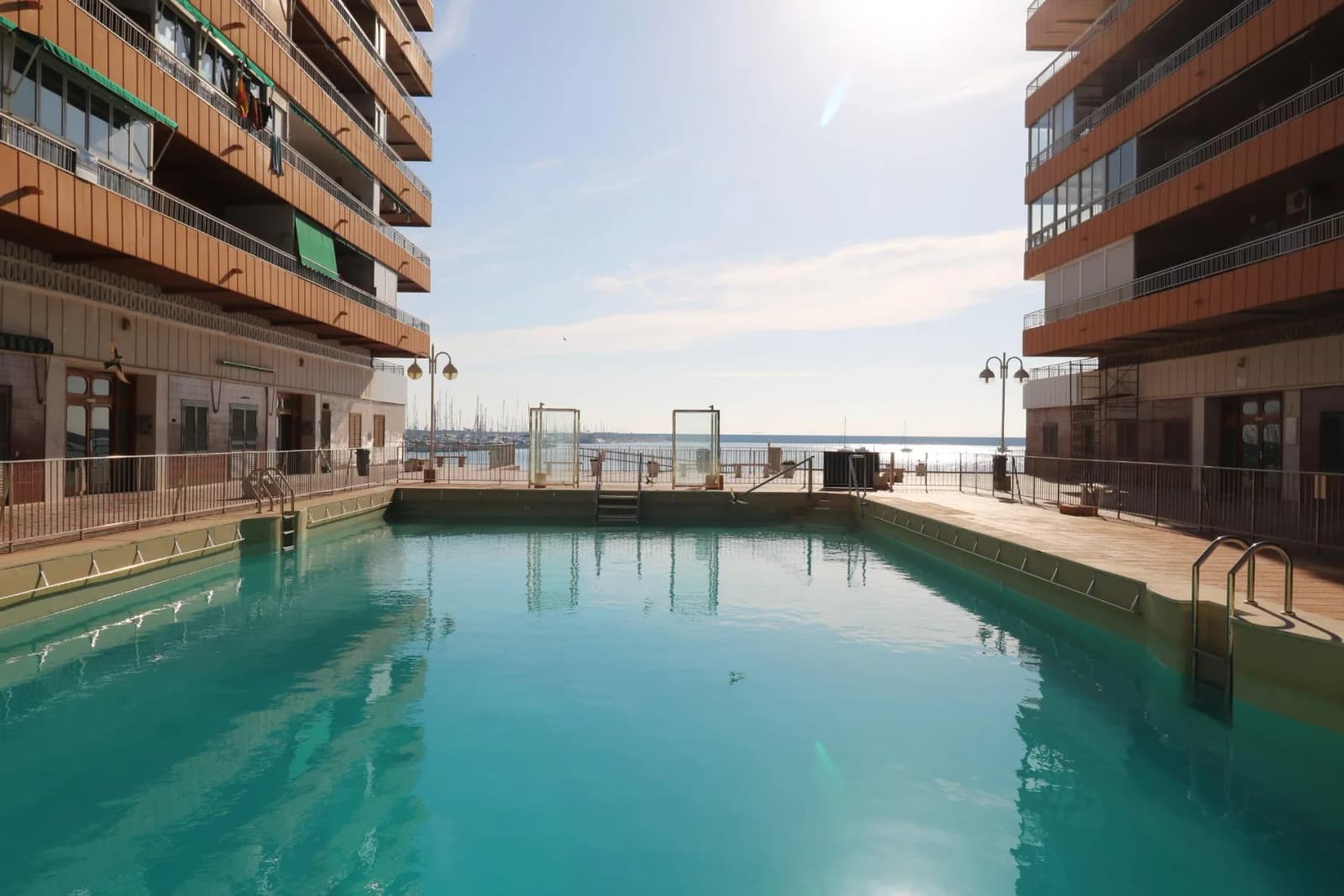 Villa de 2 dormitorios en venta en Torrevieja, Alicante - Image 2