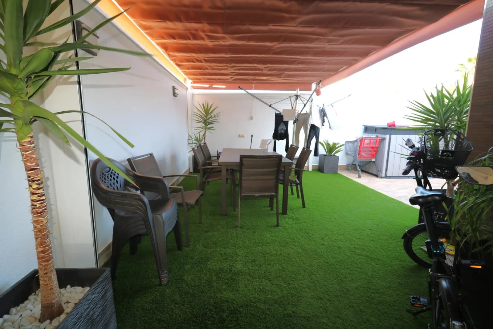 Villa de 6 dormitorios en venta en Torrevieja, Alicante - Image 5