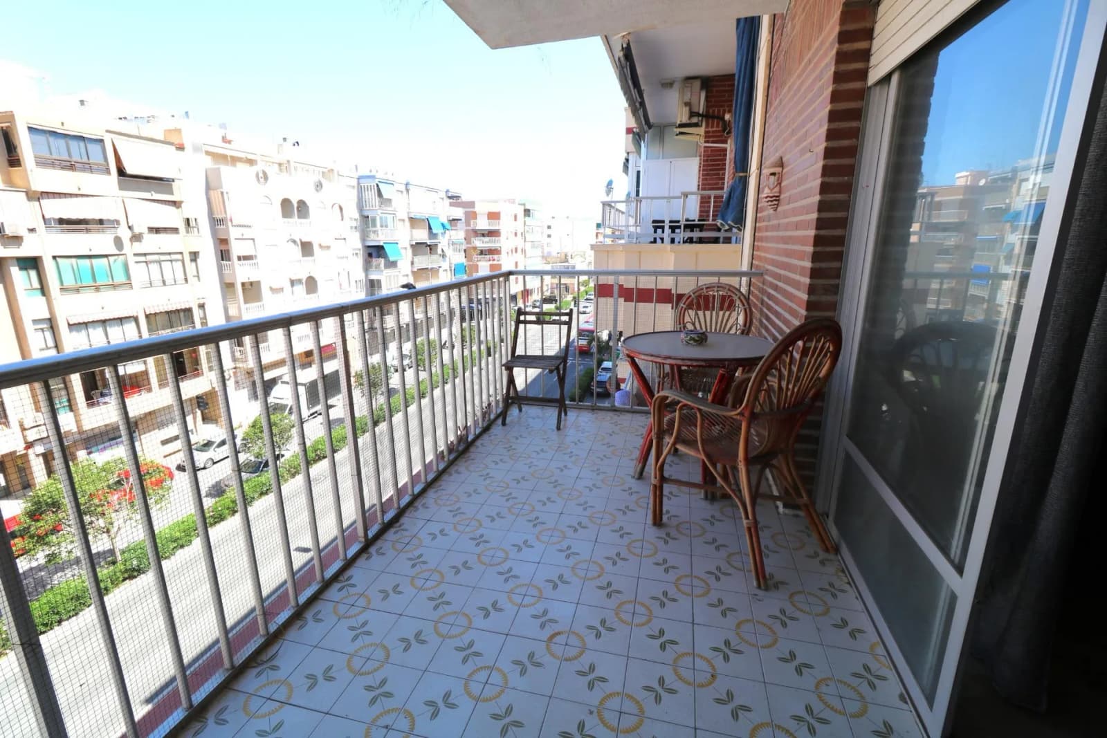 Apartment de 2 dormitorios en venta en Torrevieja, Alicante - Image 4