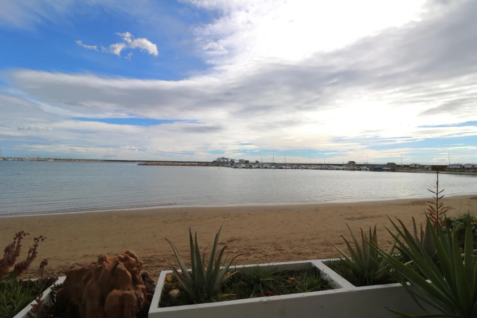 Commercial en venta en Torrevieja, Alicante - Image 9