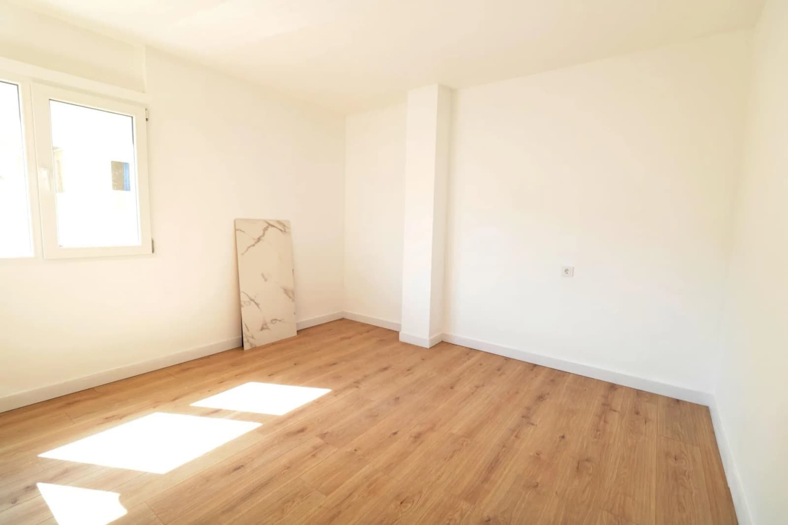 Apartment de 3 dormitorios en venta en Torrevieja, Alicante - Image 6